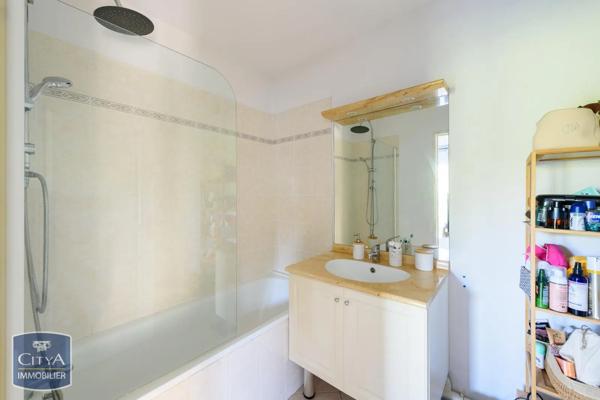Appartement à vendre 3 pièces Saint-Sulpice-la-Pointe (81370)