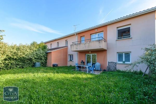 Appartement à vendre 3 pièces Saint-Sulpice-la-Pointe (81370)