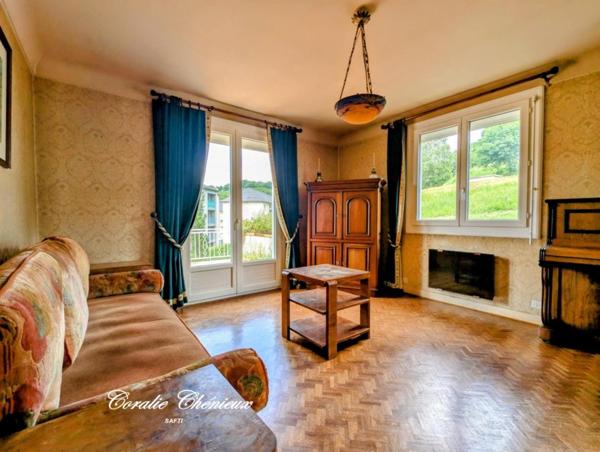 Belle maison avec grande terrasse