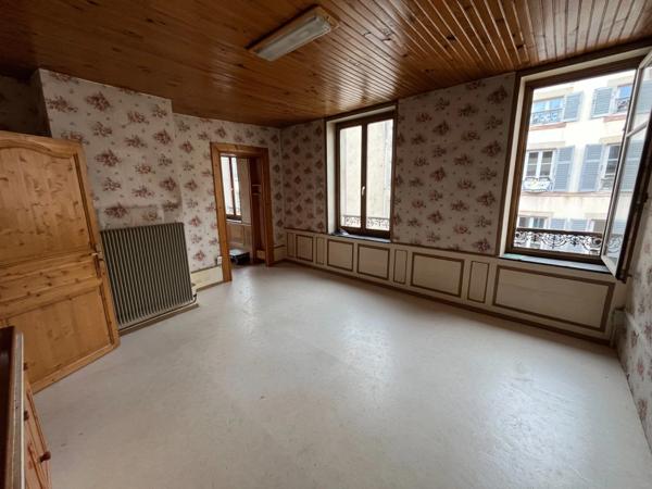 APPARTEMENT F2 BIS