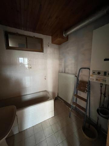 APPARTEMENT F2 BIS