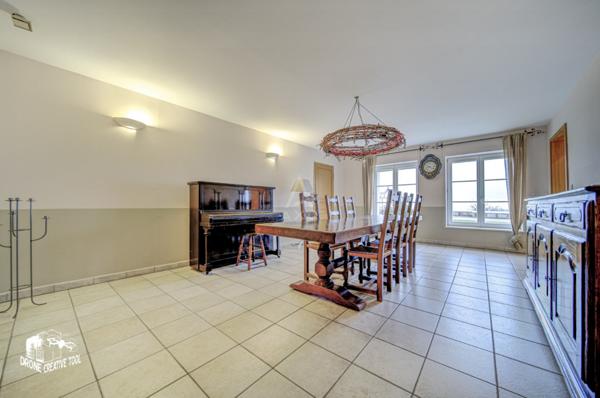 EXCLUSIVITÉ // PROPRIÉTÉ D'EXCEPTION // PARC DE 1,5 HECTARES // 650 M2 (1165 m2 au sol) // PISCINE INTÉRIEURE // DÉPENDANCES // 1 395 000 