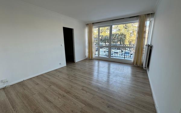 Appartement à vendre    4 pièces • 74,48 m2 Ris-Orangis