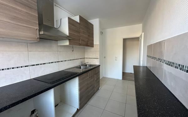 Appartement à vendre    4 pièces • 74,48 m2 Ris-Orangis