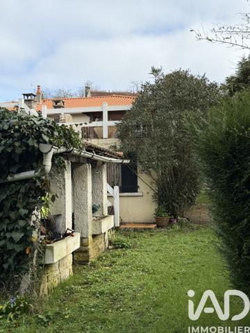 Maison à vendre 4 pièces 95 m² Gond-Pontouvre