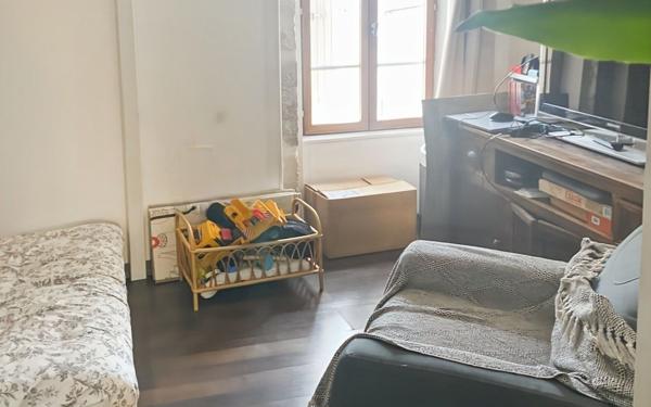 Maison à vendre    3 pièces •  Donzère