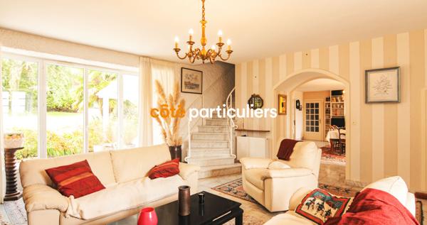 Vente Maison212 m² - 6 Pièces - AGNEAUX (50180)