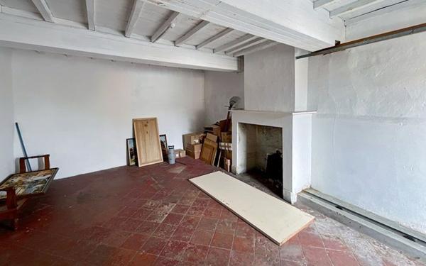 Maison à vendre    2 pièces •  Fleurance