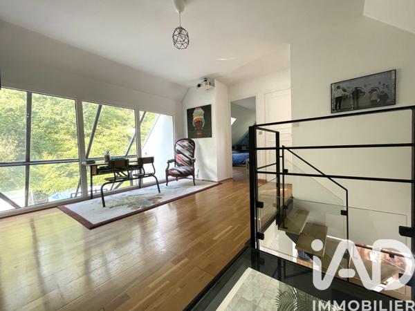 Maison à vendre 9 pièces 190 m² Le Mesnil-Saint-Denis