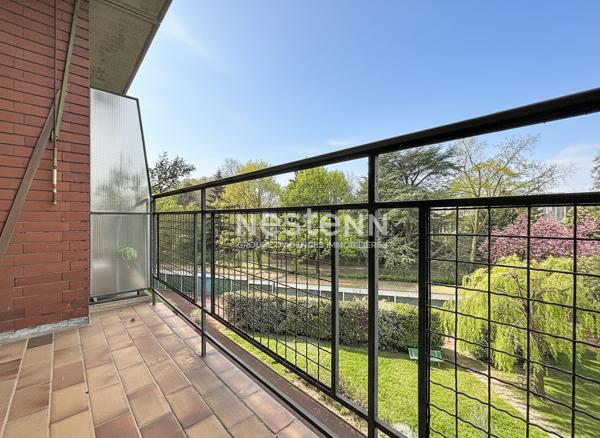 MALAKOFF - MÉTRO ÉTIENNE DOLET - Appartement traversant 5 pièces avec balcon
