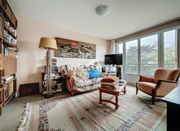 MALAKOFF - MÉTRO ÉTIENNE DOLET - Appartement traversant 5 pièces avec balcon