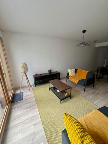 Duplex meublé - Haut Montreuil