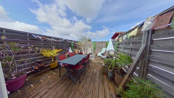 Charmant appartement 3 pièces avec grande terrasse à Talence parking