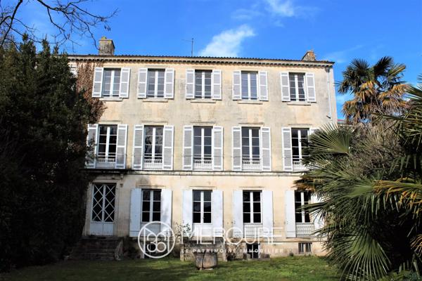 Hôtel particulier à Saintes