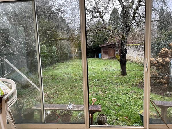 Saint-Léonard-de-Noblat (87400) À Saint-Léonard-De-Noblat, grande maison à acheter avec 6 pièces