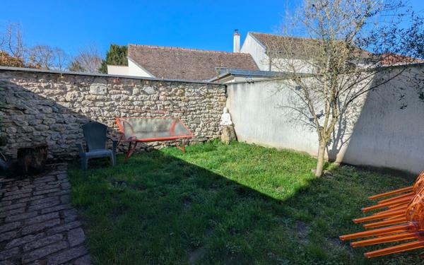 Maison à vendre    3 pièces • 85 m2 Ingré