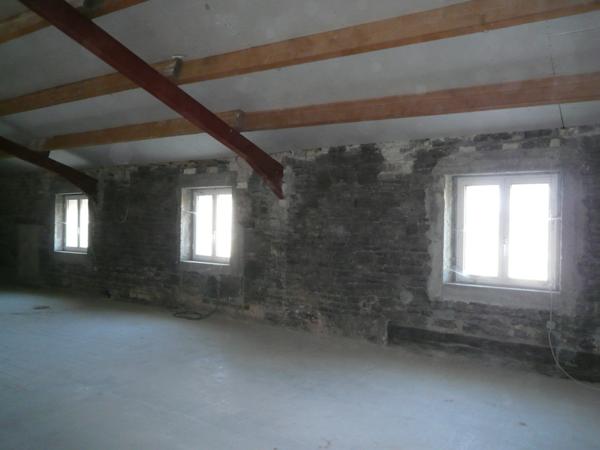 ⚜ BALLANS (17) A Vendre MAISON de VILLAGE Rénovée à Aménager ⚜