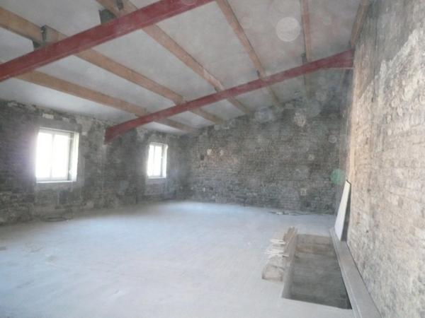 ⚜ BALLANS (17) A Vendre MAISON de VILLAGE Rénovée à Aménager ⚜