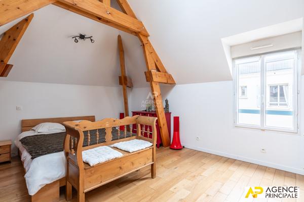 Appartement 5 pièce(s) 106 m2 Carrez - 125 m² au sol - Petit parc €719 000 ** - Référence 13537
