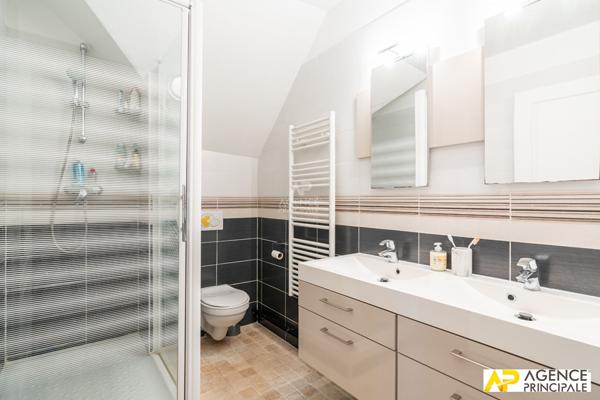 Appartement 5 pièce(s) 106 m2 Carrez - 125 m² au sol - Petit parc €719 000 ** - Référence 13537
