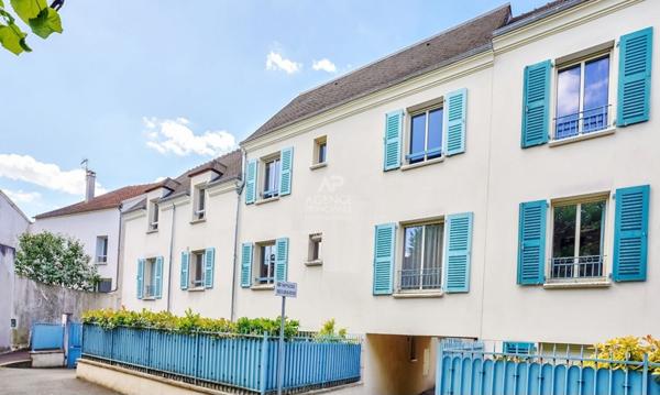 Appartement 5 pièce(s) 106 m2 Carrez - 125 m² au sol - Petit parc €719 000 ** - Référence 13537