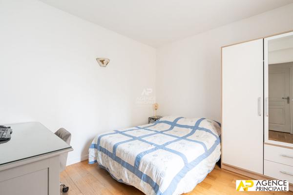 Appartement 5 pièce(s) 106 m2 Carrez - 125 m² au sol - Petit parc €719 000 ** - Référence 13537