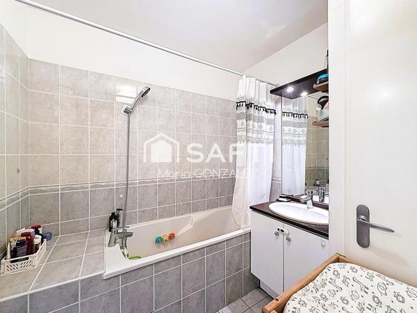 T3 avec balcon de 17 m²; parking PMR et ascenseur