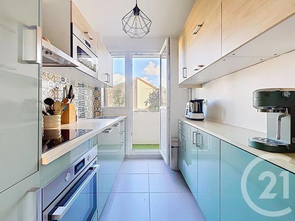 Appartement F3 à vendre  3 pièces - 65 m 2   ST MAUR DES FOSSES  - 94