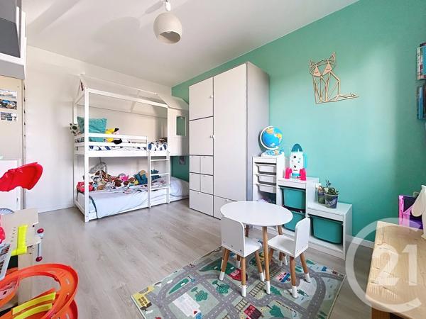 Appartement F3 à vendre  3 pièces - 65 m 2   ST MAUR DES FOSSES  - 94