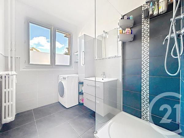 Appartement F3 à vendre  3 pièces - 65 m 2   ST MAUR DES FOSSES  - 94
