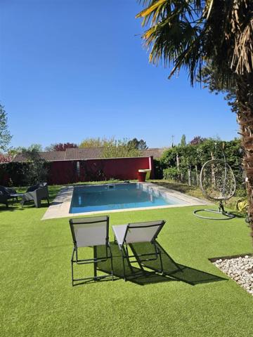 SUPERBE VILLA D'ARCHITECTE DANS QUARTIER RÉSDENTIEL DU PASSAGE D'AGEN
