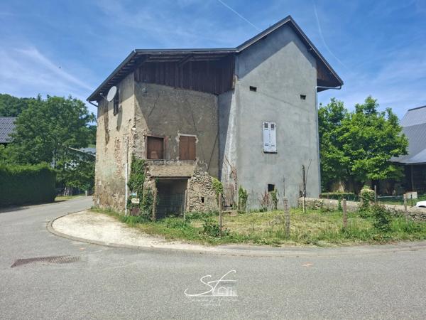 Maison et grange à vendre à SAINTE HELENE DU LAC (73)