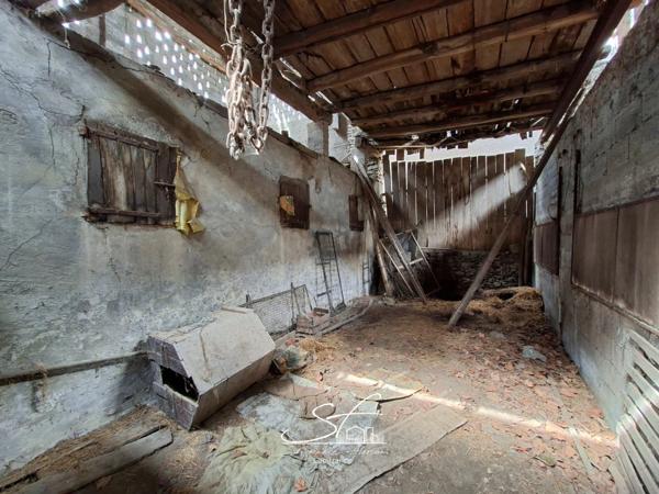 Maison et grange à vendre à SAINTE HELENE DU LAC (73)