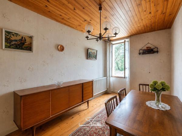 Maison et grange à vendre à SAINTE HELENE DU LAC (73)