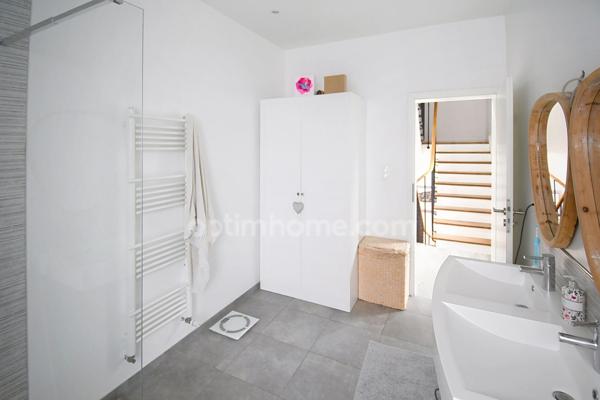 MAISON 121 M² HAB. / 130 M² AU SOL – 4 CHAMBRES – JARDIN – HERSERANGE