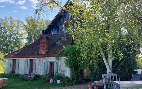 Maison à vendre    4 pièces •  Seigy