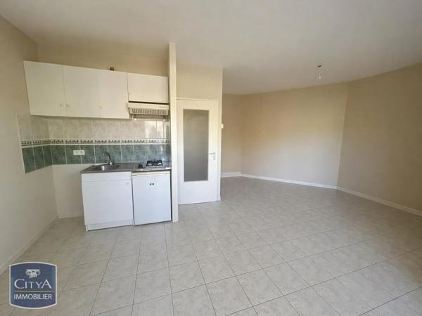 Appartement à louer 2 pièces 43m² Cholet (49300)