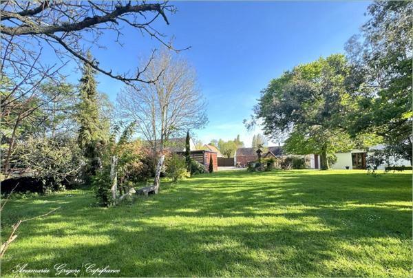 Chuisnes - 28190, à 1h20 de Paris - Propriété de 355 m² (séparable en deux maisons), jardin paysager, piscine chauffée