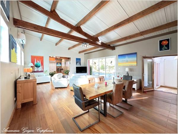 Chuisnes - 28190, à 1h20 de Paris - Propriété de 355 m² (séparable en deux maisons), jardin paysager, piscine chauffée