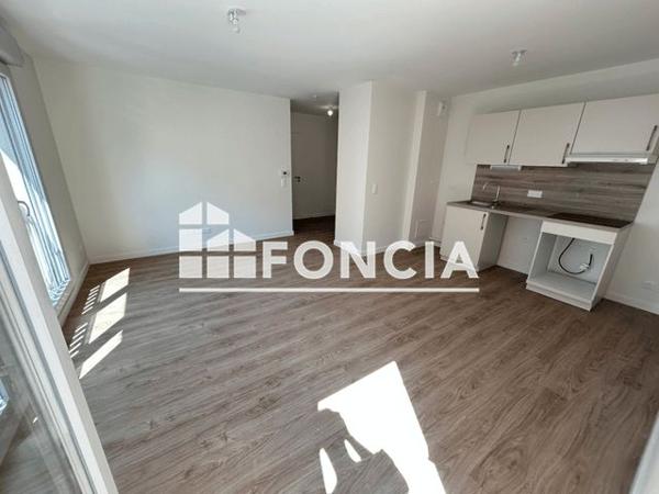 Location Appartement 2 pièces 44.18 m² - 69 RUE ROGER SALENGRO Amberieu En Bugey 01500