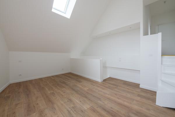 Duplex lumineux, volumes rares ,vue dégagée sur les champs