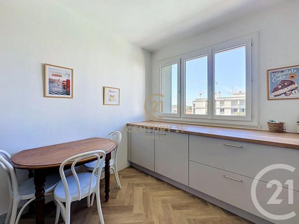 Appartement F4 à vendre  4 pièces - 99,58 m 2   LYON  - 69008