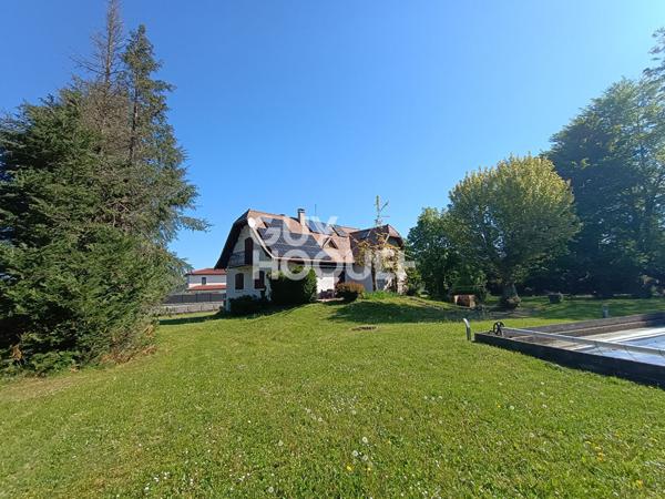 VENTE d'une maison T6 (150 m²) à Ruy Montceau