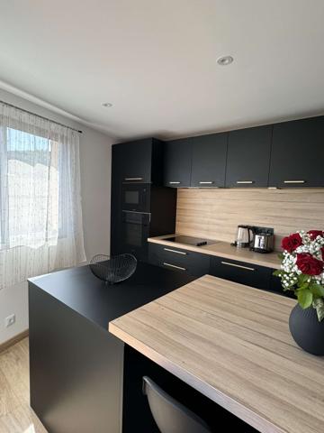 Clermont-l'Hérault (34800) Appartement 4 pièces dernier étage avec terrasse