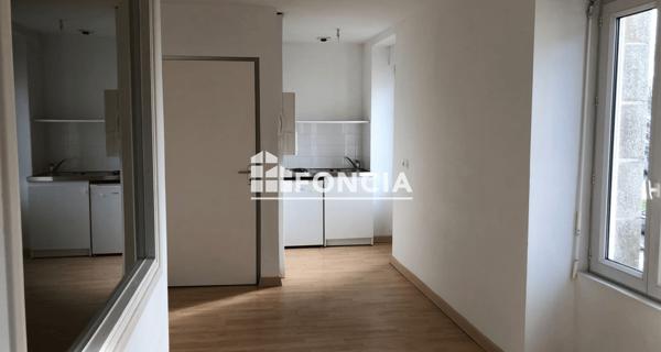 Location Studio 27.08 m² - Lorient 56100