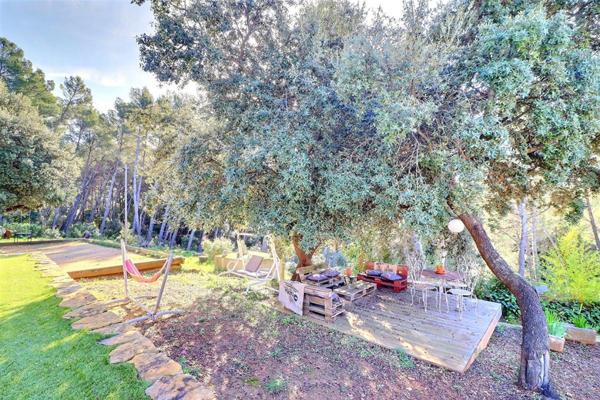 Maison Le Beausset 6 pièces avec piscine sur une parcelle de 5050 m2