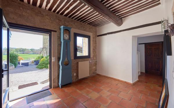 Maison à vendre    7 pièces •  Forcalquier