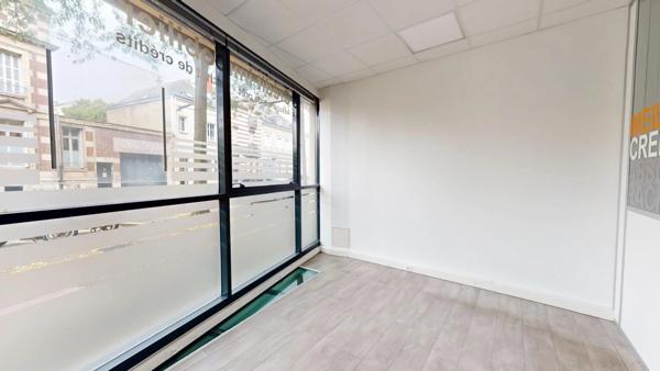 Location Local commercial à Chartres