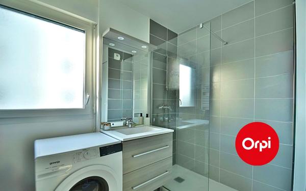 Appartement à vendre    2 pièces • 38,75 m2 Saint-Priest