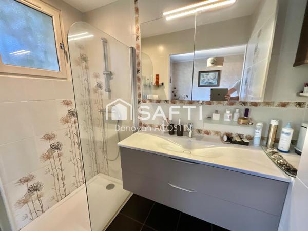 Maison 6 pièces, 5 chambres avec 2 garages